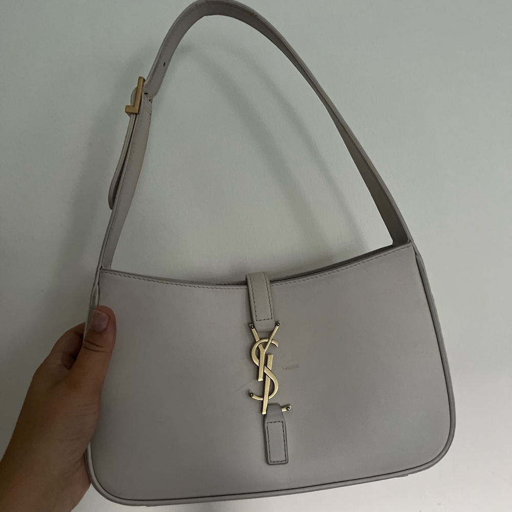 Used Saint Laurent Bag Le 5 à 7 leather shoulder bag